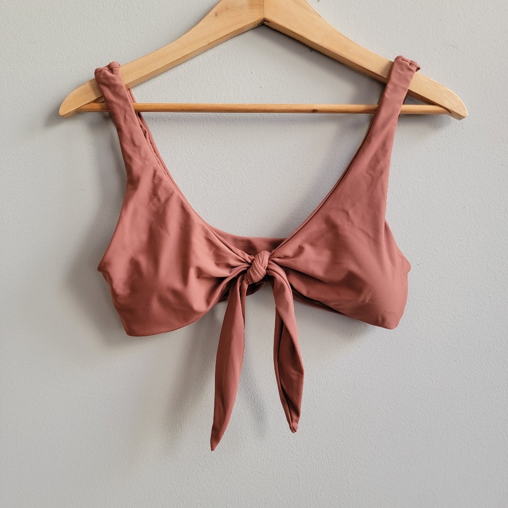 NWT Rose Bikini Set Size Small